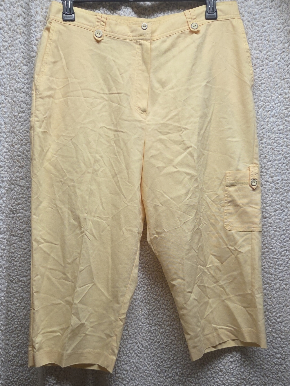 Alfred Dunner Pale Yellow Cargo Capri Pants